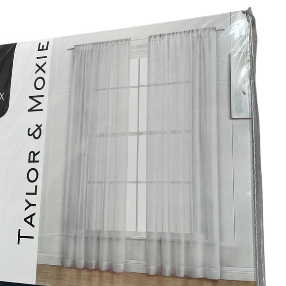 Taylor & Moxie - 2 Panels Curtains - Picture 4 of 4
